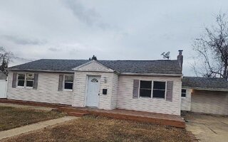177 15th St, West Babylon, NY 11704
