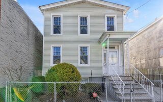 18-11 126th St, College Point, NY 11356