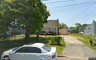 18 Bradley St, Brentwood, NY 11717