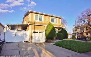 185 Thornycroft Ave, Staten Island, NY 10312