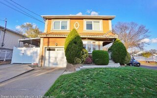185 Thornycroft Ave, Staten Island, NY 10312