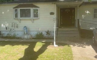 1861 Heckscher Ave, Bay Shore, NY 11706