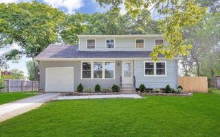19 Clarkson Rd, Centereach, NY 11720