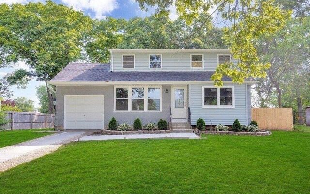 19 Clarkson Rd, Centereach, NY 11720 (Yard)