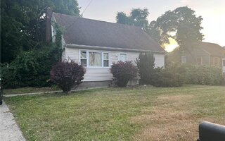 193 N Arizona Rd, West Babylon, NY 11704