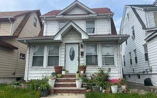 194-23 115th Ave, Saint Albans, NY 11412