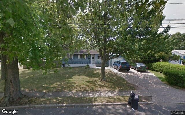 194 Plunkett St, Brentwood, NY 11717