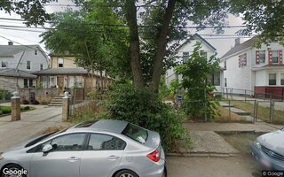 195-10 Sagamore Ave, Hollis, NY 11423