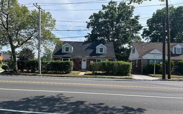 198 Jerusalem Ave, Hempstead, NY 11550 (Road)