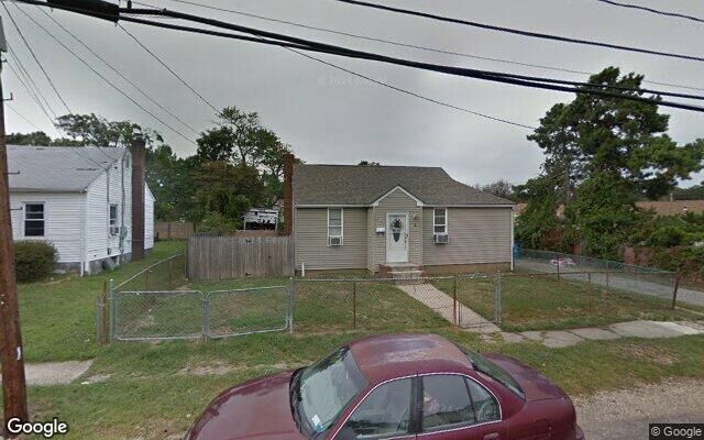 2 Francine Ave, Amityville, NY 11701