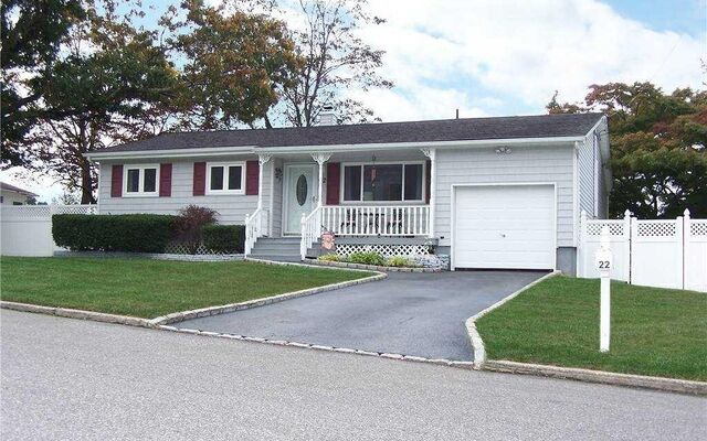22 Urban Dr, Selden, NY 11784