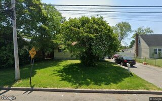 22 Yarnell St, Brentwood, NY 11717