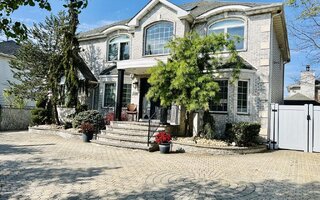 224 Carteret St, Staten Island, NY 10307