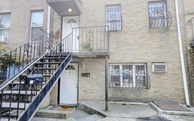 232 10th St, Brooklyn, NY 11215 (Porch)