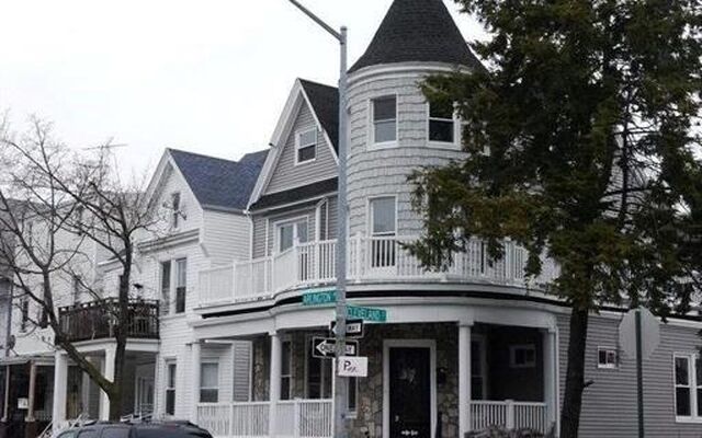 235 Arlington Ave, Brooklyn, NY 11207 (Porch)