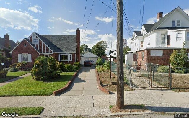 24-02 Ocean Crest Blvd, Far Rockaway, NY 11691
