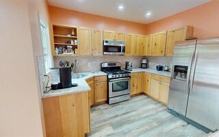 24-22 80 St, East Elmhurst, NY 11370