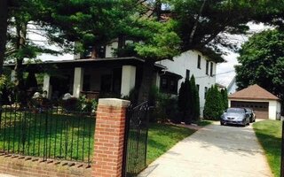 24-30 Bayswater Ave, Far Rockaway, NY 11691