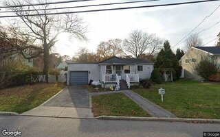 240 Livingston Ave, Babylon, NY 11702