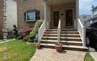 240 Alter Ave, Staten Island, NY 10305