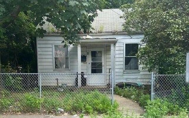 249 Targee St, Staten Island, NY 10304 (Incomplete)
