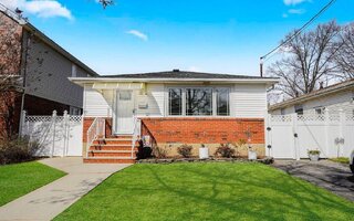 251 N Railroad Ave, Staten Island, NY 10304