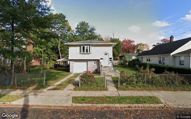 254 Brook St, Westbury, NY 11590