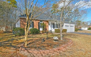 26 Timber Ridge Dr, Coram, NY 11727