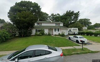 27 Monterey Ln, Centereach, NY 11720