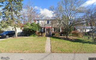 27 Landscape Dr, Wheatley Heights, NY 11798