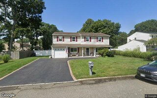 27 Parkridge Cir, Port Jefferson Station, NY 11776