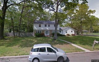 27 Whitmore Ln, Coram, NY 11727