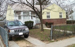 271 Sherman St, Westbury, NY 11590