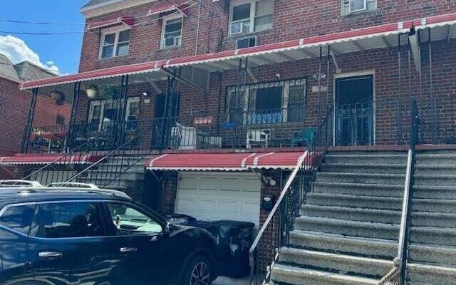 2737 Throop Ave, Bronx, NY 10469 (Porch)