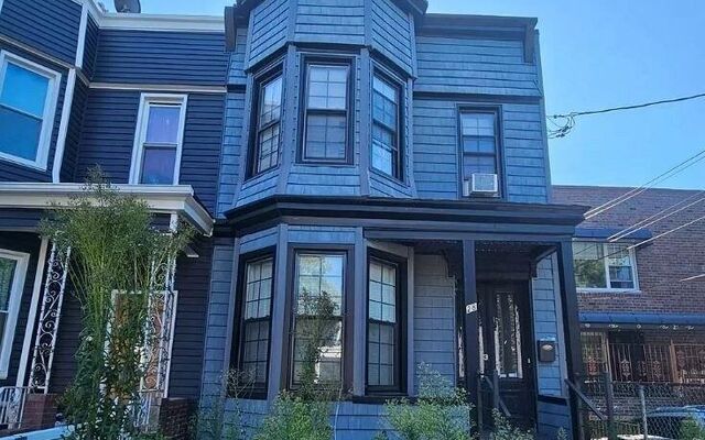 28 Logan St, Brooklyn, NY 11208 (Porch)