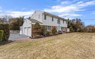 282 Terry Rd, Smithtown, NY 11787