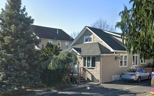 2858 Cherry Ct, Oceanside, NY 11572 (House View)