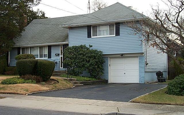 291 Concord Ave, Oceanside, NY 11572