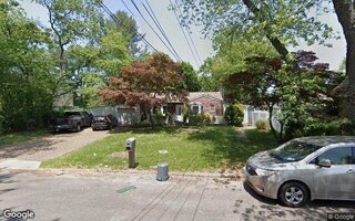 3 Hickory Pl, Bay Shore, NY 11706