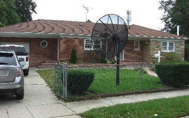 3 Scherer Pl, Roosevelt, NY 11575