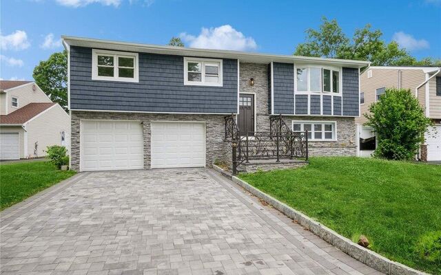 30 Carlow St, Huntington, NY 11743 (Front)