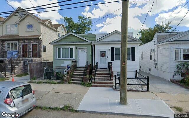 30 Finley Ave, Staten Island, NY 10306