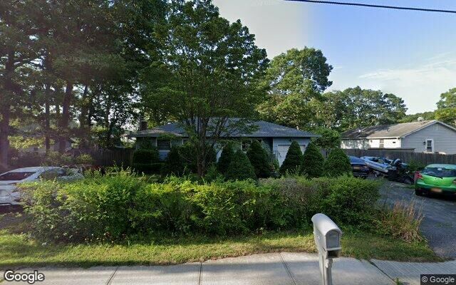 30 Somerset Ave, Mastic, NY 11950 (Road)