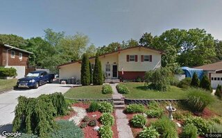31 Spur Ln, Centereach, NY 11720