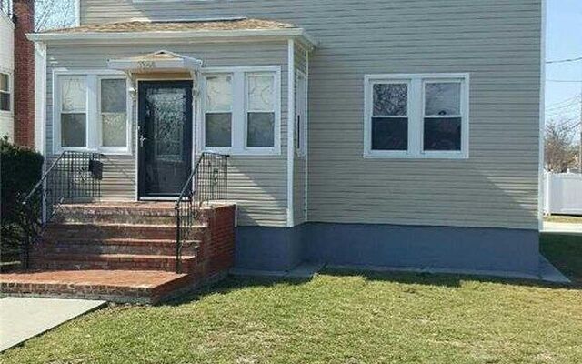 3184 Eastern Pkwy, Baldwin, NY 11510