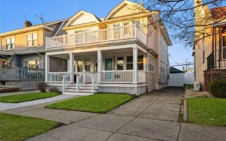 325 W Walnut St, Long Beach, NY 11561