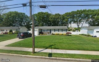 328 Lowell Rd, Sayville, NY 11782