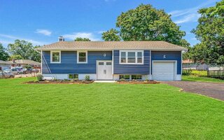 329 Broadway, Huntington, NY 11743