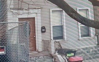 33 Essex St, Brooklyn, NY 11208