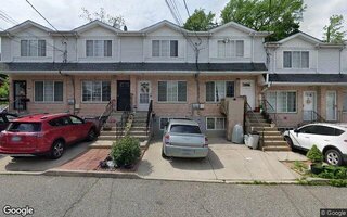 33 Opus Ct, Staten Island, NY 10304